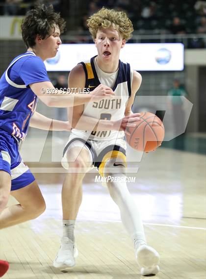 Thumbnail 3 in Zane Trace vs. South Point (OHSAA D3 District Final) photogallery.
