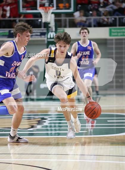 Thumbnail 3 in Zane Trace vs. South Point (OHSAA D3 District Final) photogallery.