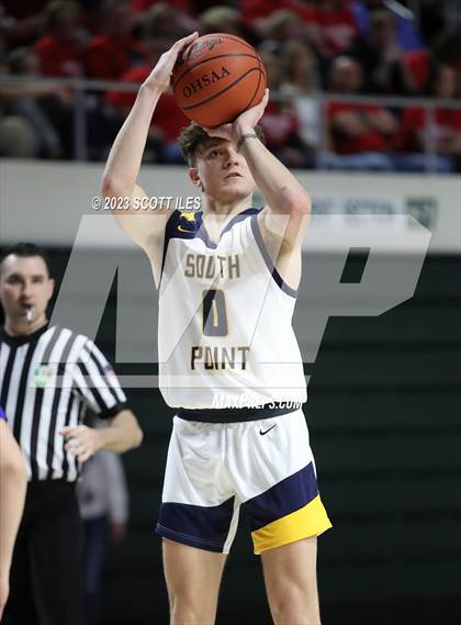 Thumbnail 3 in Zane Trace vs. South Point (OHSAA D3 District Final) photogallery.