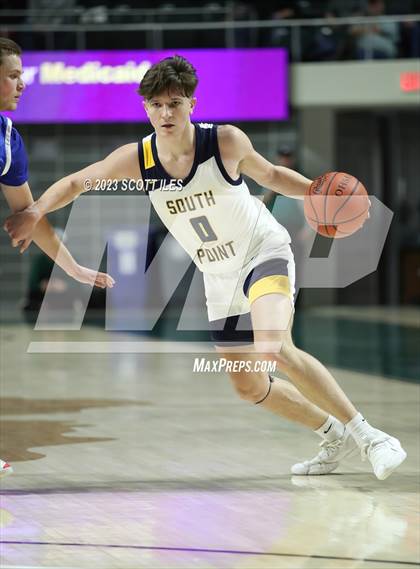 Thumbnail 1 in Zane Trace vs. South Point (OHSAA D3 District Final) photogallery.
