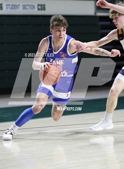 Thumbnail 1 in Zane Trace vs. South Point (OHSAA D3 District Final) photogallery.