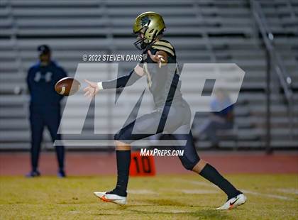 Thumbnail 2 in Chandler vs Basha photogallery.