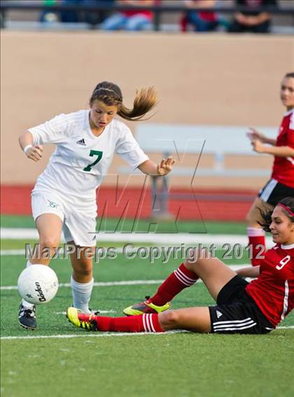 Thumbnail 3 in Clear Falls vs Kipp Academy (Region III Bi-District Playoff) photogallery.