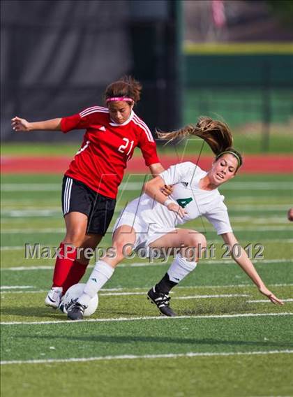 Thumbnail 3 in Clear Falls vs Kipp Academy (Region III Bi-District Playoff) photogallery.