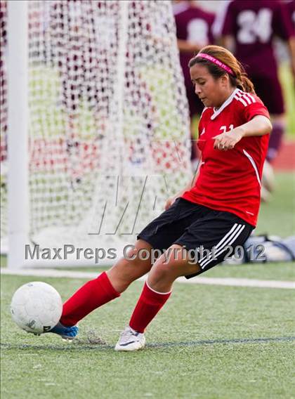 Thumbnail 3 in Clear Falls vs Kipp Academy (Region III Bi-District Playoff) photogallery.