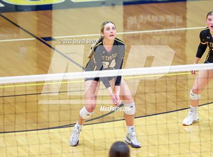 Thumbnail 3 in St. Teresa's Academy vs. Liberty North (MSHSAA Class 5 Quarterfinal) photogallery.