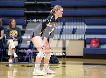 Thumbnail 3 in St. Teresa's Academy vs. Liberty North (MSHSAA Class 5 Quarterfinal) photogallery.