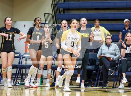 Thumbnail 2 in St. Teresa's Academy vs. Liberty North (MSHSAA Class 5 Quarterfinal) photogallery.