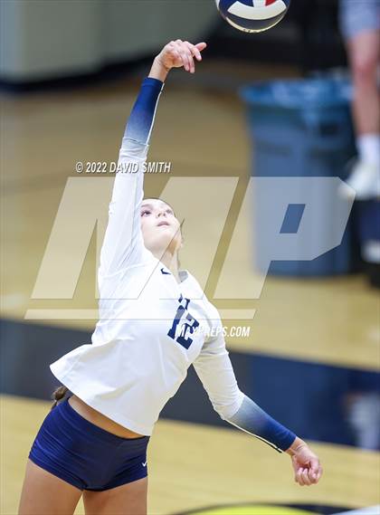 Thumbnail 1 in St. Teresa's Academy vs. Liberty North (MSHSAA Class 5 Quarterfinal) photogallery.