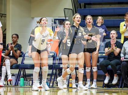 Thumbnail 3 in St. Teresa's Academy vs. Liberty North (MSHSAA Class 5 Quarterfinal) photogallery.