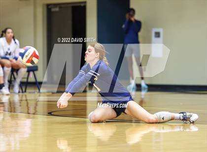 Thumbnail 2 in St. Teresa's Academy vs. Liberty North (MSHSAA Class 5 Quarterfinal) photogallery.