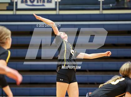 Thumbnail 3 in St. Teresa's Academy vs. Liberty North (MSHSAA Class 5 Quarterfinal) photogallery.