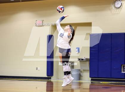 Thumbnail 3 in St. Teresa's Academy vs. Liberty North (MSHSAA Class 5 Quarterfinal) photogallery.