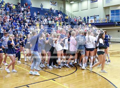 Thumbnail 2 in St. Teresa's Academy vs. Liberty North (MSHSAA Class 5 Quarterfinal) photogallery.