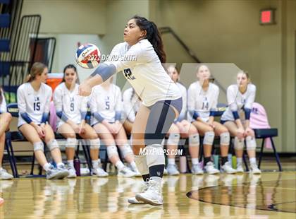 Thumbnail 1 in St. Teresa's Academy vs. Liberty North (MSHSAA Class 5 Quarterfinal) photogallery.