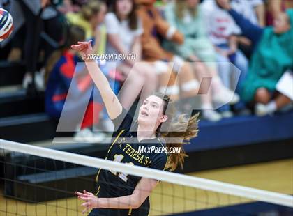 Thumbnail 2 in St. Teresa's Academy vs. Liberty North (MSHSAA Class 5 Quarterfinal) photogallery.