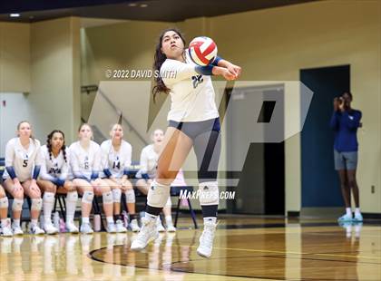 Thumbnail 3 in St. Teresa's Academy vs. Liberty North (MSHSAA Class 5 Quarterfinal) photogallery.