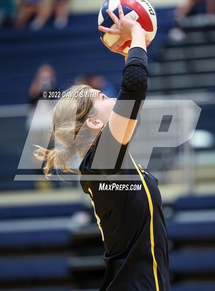 Thumbnail 1 in St. Teresa's Academy vs. Liberty North (MSHSAA Class 5 Quarterfinal) photogallery.