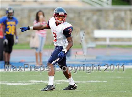 Thumbnail 2 in Dr. Henry Wise vs. Franklin (I-95 Kickoff Classic) photogallery.