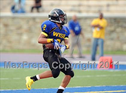 Thumbnail 3 in Dr. Henry Wise vs. Franklin (I-95 Kickoff Classic) photogallery.
