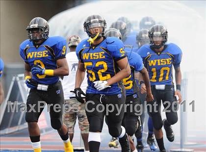 Thumbnail 1 in Dr. Henry Wise vs. Franklin (I-95 Kickoff Classic) photogallery.