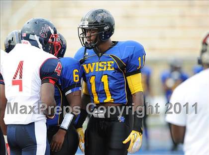 Thumbnail 2 in Dr. Henry Wise vs. Franklin (I-95 Kickoff Classic) photogallery.