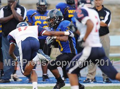 Thumbnail 3 in Dr. Henry Wise vs. Franklin (I-95 Kickoff Classic) photogallery.