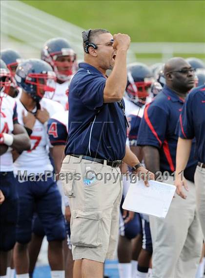 Thumbnail 1 in Dr. Henry Wise vs. Franklin (I-95 Kickoff Classic) photogallery.