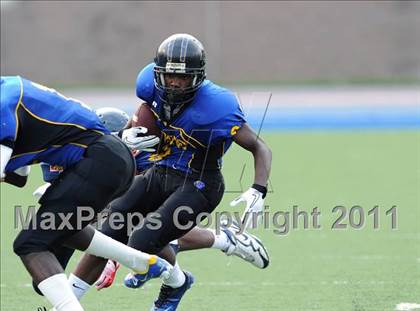 Thumbnail 3 in Dr. Henry Wise vs. Franklin (I-95 Kickoff Classic) photogallery.