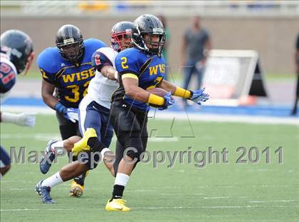 Thumbnail 1 in Dr. Henry Wise vs. Franklin (I-95 Kickoff Classic) photogallery.