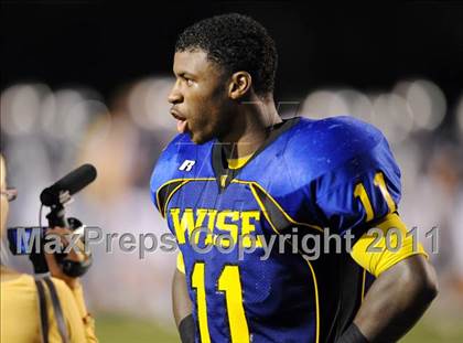 Thumbnail 1 in Dr. Henry Wise vs. Franklin (I-95 Kickoff Classic) photogallery.