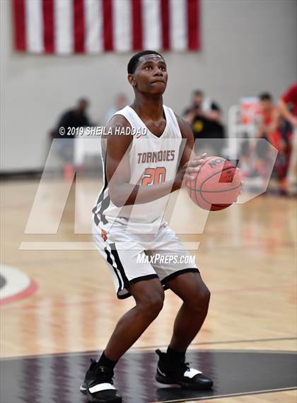 Thumbnail 2 in Booker T. Washington vs Miami Christian (Sun Bash Tournament) photogallery.