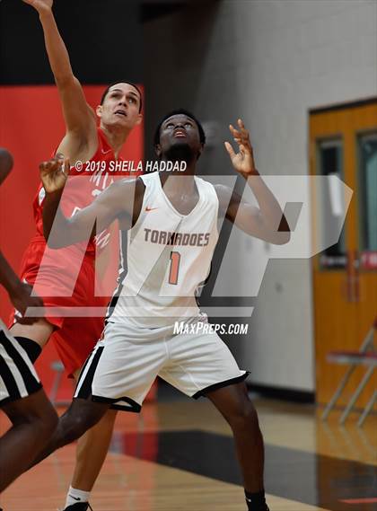 Thumbnail 2 in Booker T. Washington vs Miami Christian (Sun Bash Tournament) photogallery.