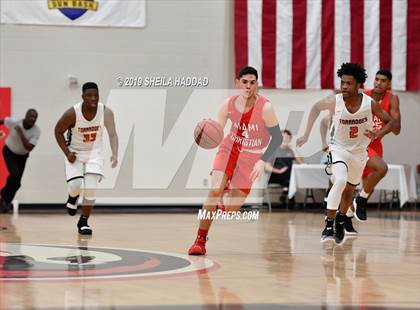 Thumbnail 2 in Booker T. Washington vs Miami Christian (Sun Bash Tournament) photogallery.