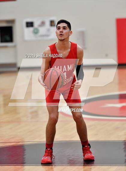 Thumbnail 2 in Booker T. Washington vs Miami Christian (Sun Bash Tournament) photogallery.