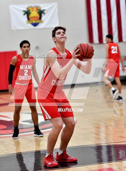 Thumbnail 1 in Booker T. Washington vs Miami Christian (Sun Bash Tournament) photogallery.