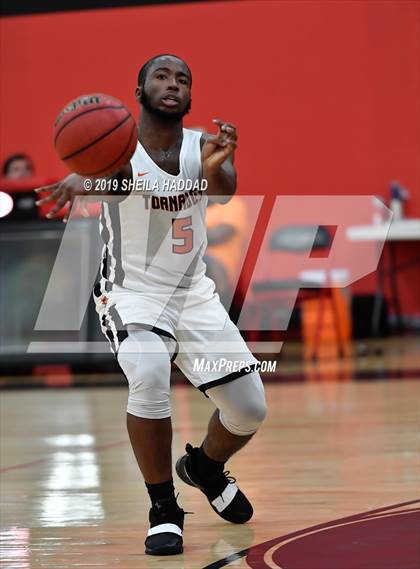 Thumbnail 3 in Booker T. Washington vs Miami Christian (Sun Bash Tournament) photogallery.