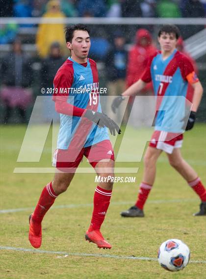 Thumbnail 2 in Walter M. Williams vs. Charlotte Catholic (NCHSAA 3A Final) photogallery.