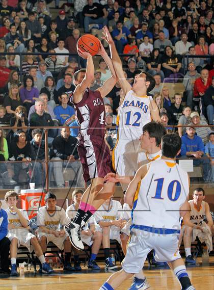 Thumbnail 1 in Ridgway vs Johnsonburg (PIAA District IX A Final) photogallery.