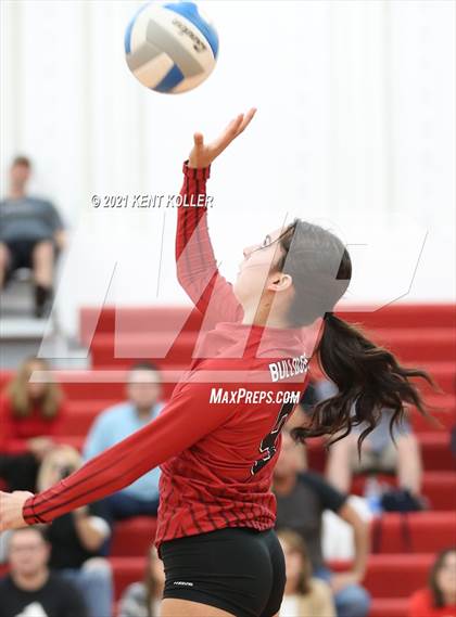 Thumbnail 1 in Dakota @ Romeo photogallery.