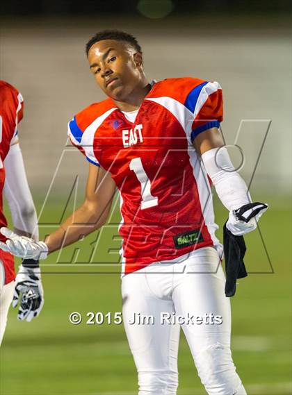 Thumbnail 2 in North Texas Bowl photogallery.