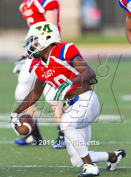 Thumbnail 1 in North Texas Bowl photogallery.