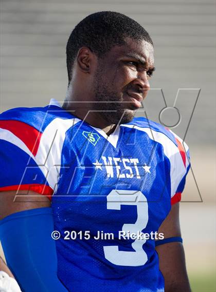 Thumbnail 3 in North Texas Bowl photogallery.