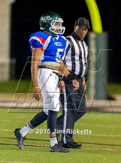 Thumbnail 1 in North Texas Bowl photogallery.