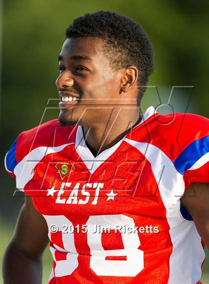 Thumbnail 1 in North Texas Bowl photogallery.