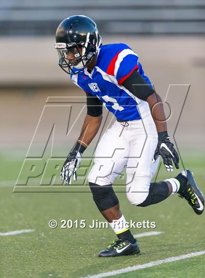 Thumbnail 1 in North Texas Bowl photogallery.