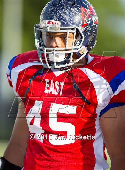 Thumbnail 3 in North Texas Bowl photogallery.