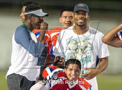 Thumbnail 3 in North Texas Bowl photogallery.
