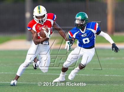 Thumbnail 1 in North Texas Bowl photogallery.