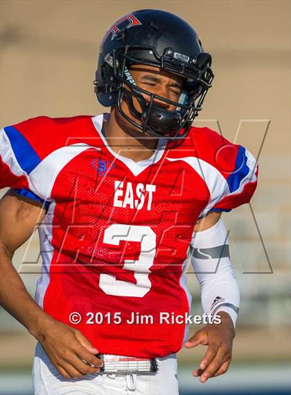 Thumbnail 3 in North Texas Bowl photogallery.
